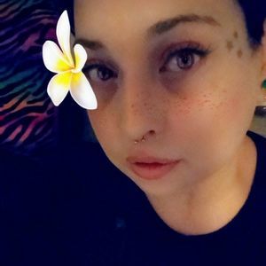 Meet your Posher, Alissa
